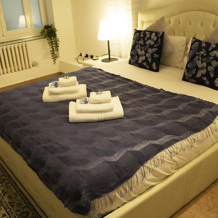 ミラノ Naviglio81 Bed & Breakfast エクステリア 写真
