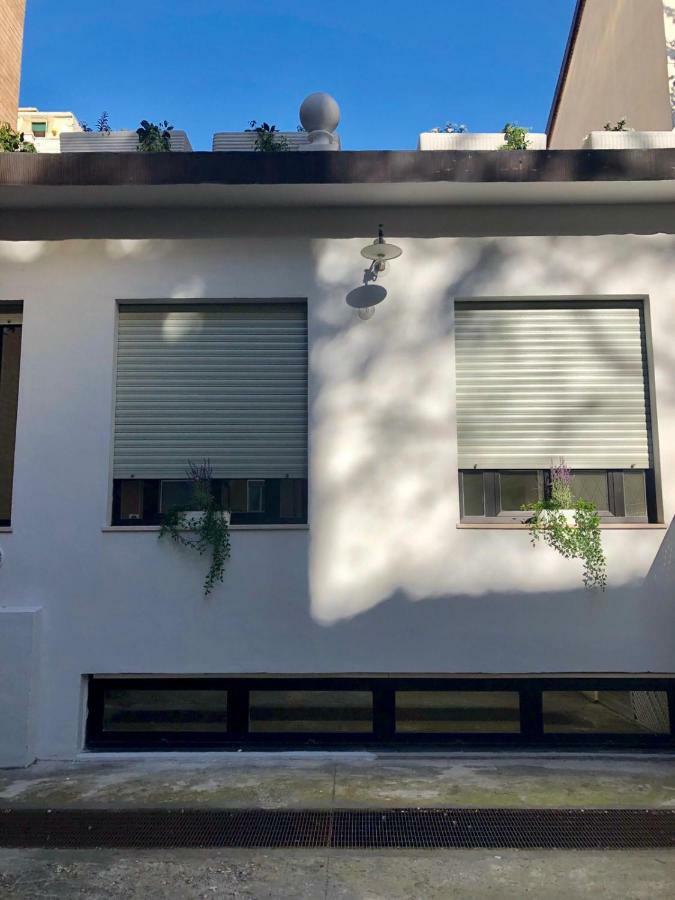 ミラノ Naviglio81 Bed & Breakfast エクステリア 写真