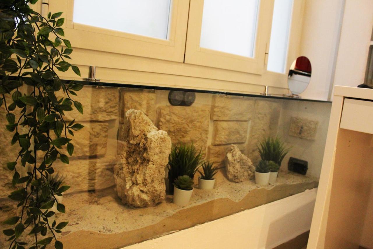 ミラノ Naviglio81 Bed & Breakfast エクステリア 写真