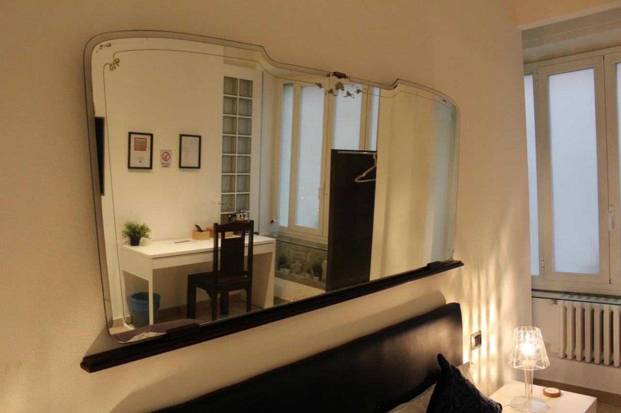 ミラノ Naviglio81 Bed & Breakfast エクステリア 写真